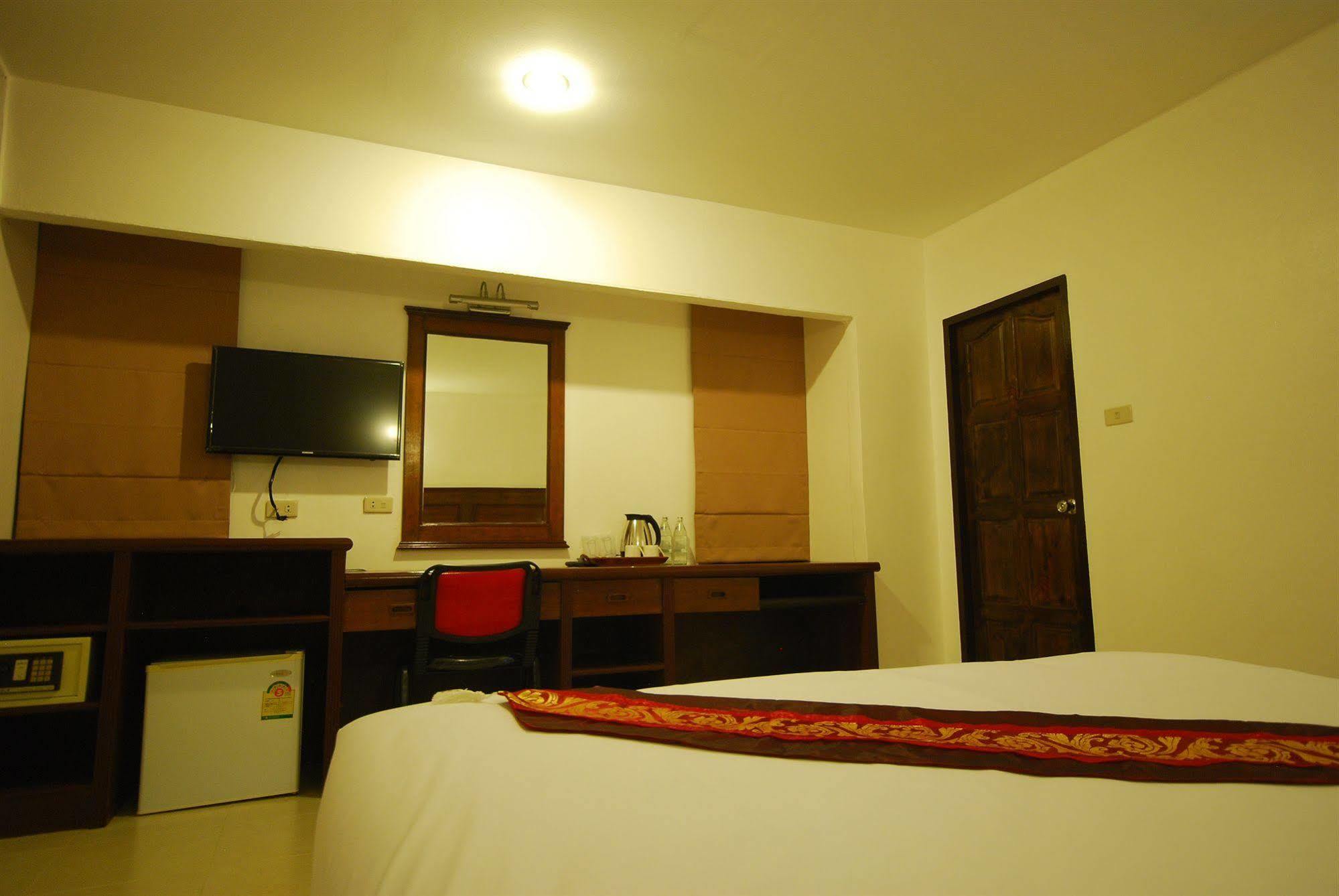 Patong Budget Rooms Kültér fotó